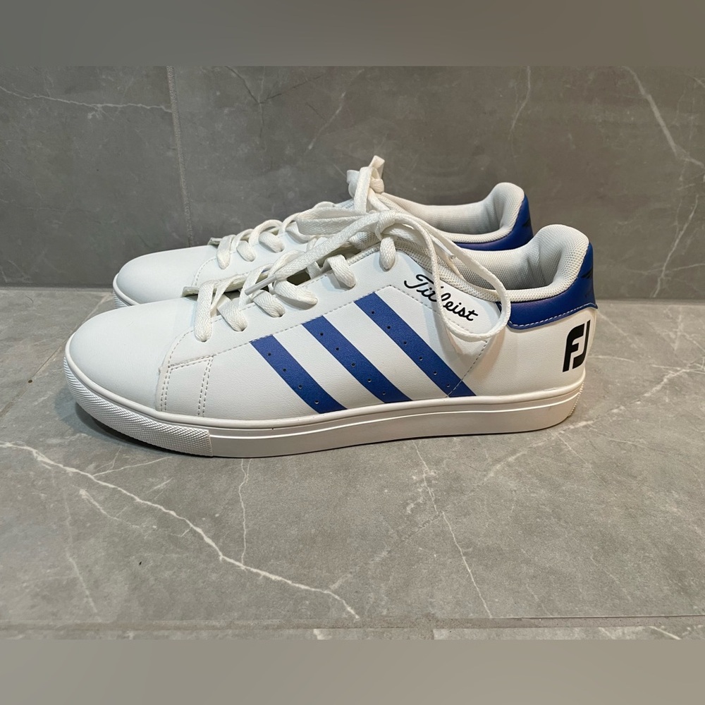 Titleist Vokey Men's White Sneakers with Blue Stripes